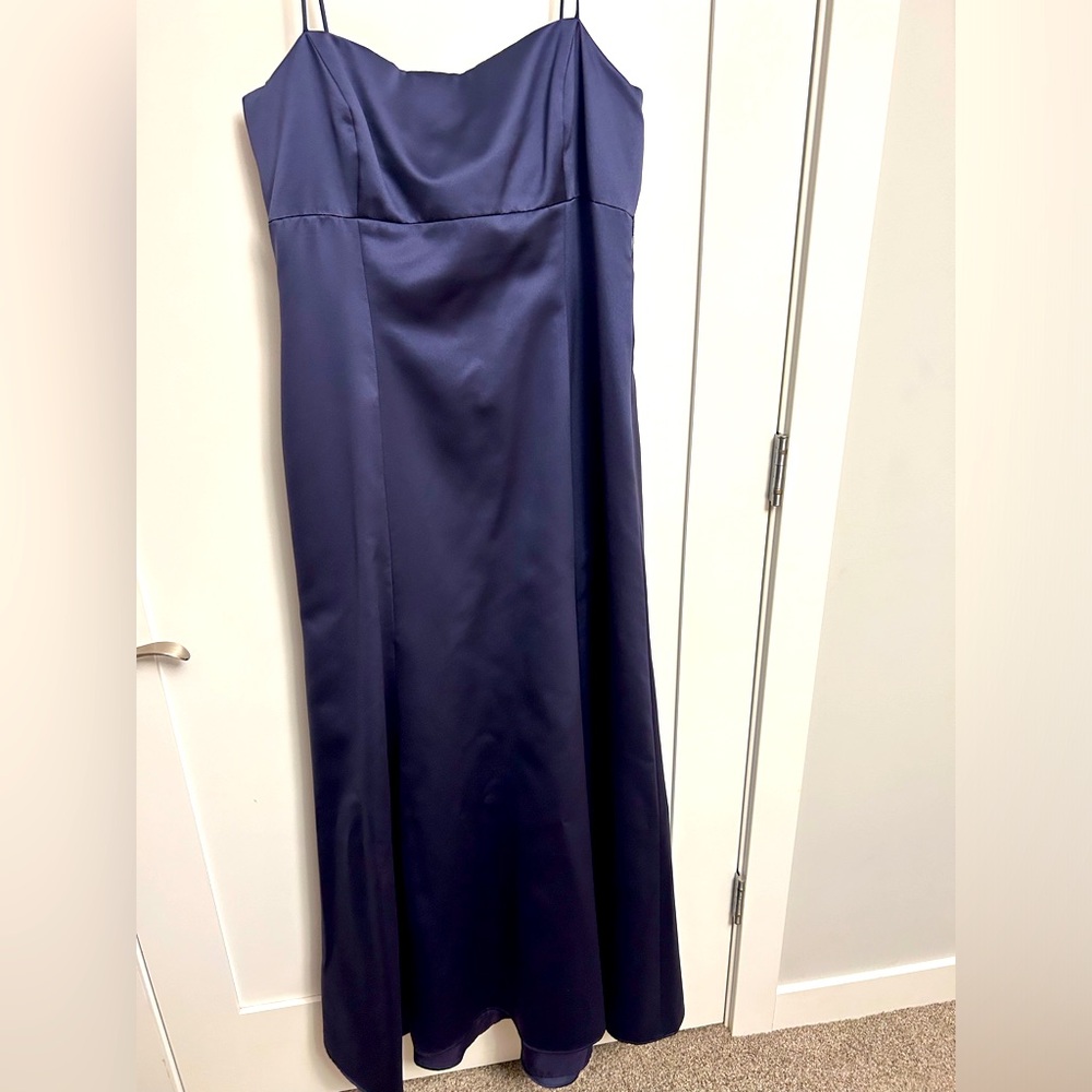 Vera Wang long formal dress